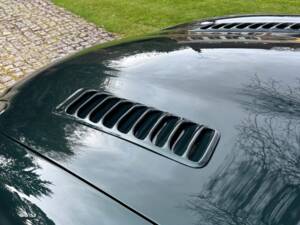 Image 20/44 of Aston Martin DB 7 Volante (1998)