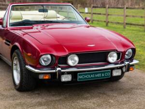 Image 16/50 de Aston Martin V8 EFi Volante (1986)