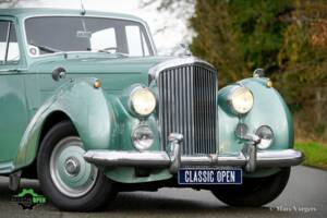 Image 31/46 of Bentley R-Type (1953)