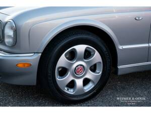 Immagine 18/26 di Bentley Arnage Red Label (2001)