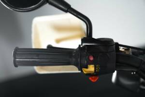 Bild 20/31 von BMW DUMMY (1987)