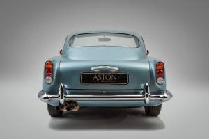 Image 4/23 de Aston Martin DB 4 Vantage (1962)