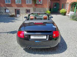 Image 9/15 of Audi TT 1.8 T (2003)