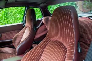 Image 20/24 of Porsche 944 Turbo (1988)