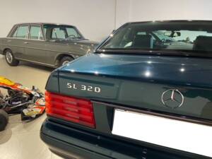Afbeelding 36/36 van Mercedes-Benz SL 320 (1996)
