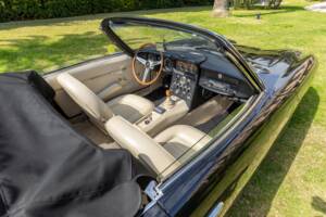 Image 32/40 de Lamborghini 400 GT (1967)