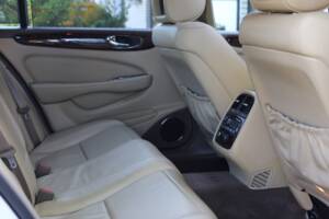 Imagen 53/77 de Jaguar XJ 8 4.2 (2005)
