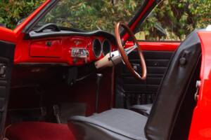 Bild 48/50 von Volkswagen Karmann Ghia 1600 (1972)