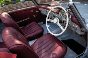 Image 2/46 of Mercedes-Benz 190 SL (1960)