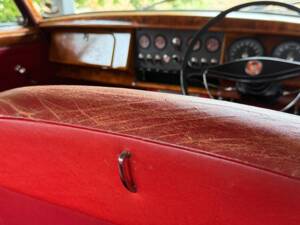 Bild 27/34 von Jaguar Mk II 2.4 (1961)