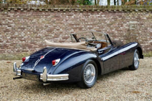 Image 26/50 de Jaguar XK 140 DHC (1957)