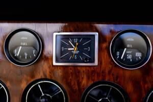 Image 43/50 of Jensen Interceptor MK III (1975)