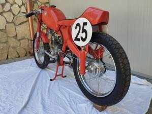 Imagen 21/51 de Motom 48 (1968)