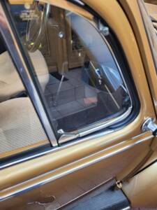 Image 16/20 of Volkswagen Beetle 1303 (1973)