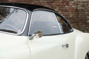 Bild 34/50 von Volkswagen Karmann Ghia 1300 (1966)