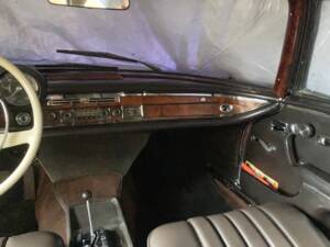 Afbeelding 32/73 van Mercedes-Benz 280 SE (1969)