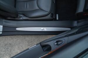 Image 33/86 de Mercedes-Benz SL 500 (2002)