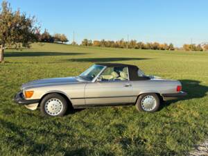 Image 3/8 de Mercedes-Benz 560 SL (1987)