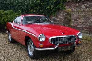 Image 19/50 of Volvo 1800 S (1964)
