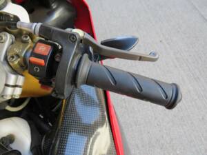 Bild 14/46 von Ducati 996 SPS (2000)