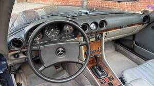 Image 63/88 of Mercedes-Benz 380 SL (1984)