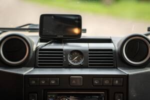 Image 34/42 of Land Rover Defender 90 (2015)