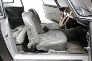 Bild 12/18 von Aston Martin DB 4 Vantage (1963)