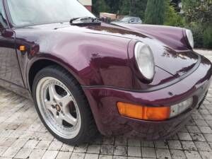 Image 5/51 of Porsche 911 Carrera 2 (WTL) (1990)