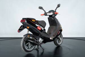 Image 6/23 of Aprilia SR 50 (1997)