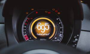 Immagine 4/8 di Abarth 695 Biposto (2016)