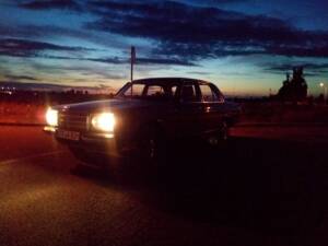 Bild 13/13 von Mercedes-Benz 200 (1980)