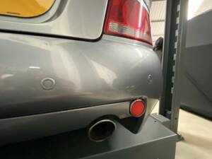 Image 17/50 of Aston Martin V12 Vanquish (2003)