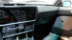 Bild 20/32 von BMW 635 CSi (1986)