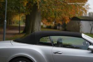 Bild 15/25 von Bentley Continental GTC (2008)