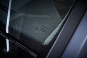 Image 37/100 of Mercedes-Benz 230 TE (1990)