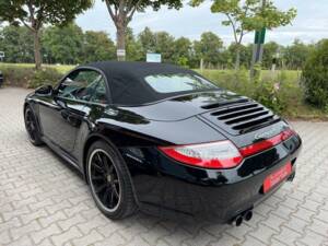 Bild 27/36 von Porsche 911 Carrera 4 GTS (2011)