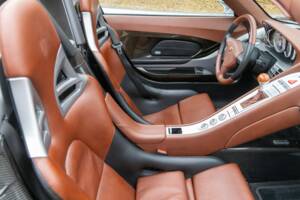 Image 31/50 de Porsche Carrera GT (2005)