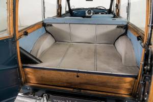 Image 30/50 of Morris Minor 1000 Traveller (1968)