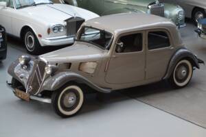 Image 1/43 of Citroën Traction Avant 7 C (1935)