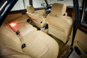 Imagen 77/99 de Daimler Double Six (1993)