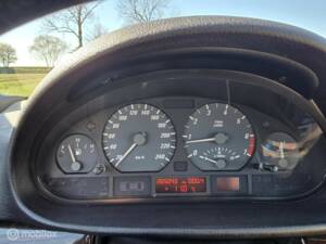 Image 12/38 of BMW 323Ci (2000)