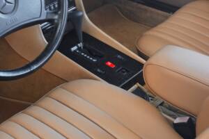 Image 45/50 de Mercedes-Benz 560 SL (1989)