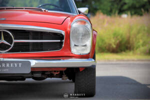 Image 28/70 of Mercedes-Benz 280 SL (1969)
