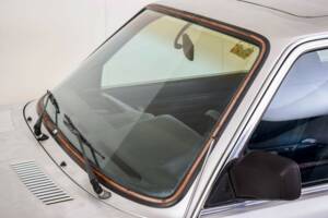 Image 31/50 of BMW 320i (1981)