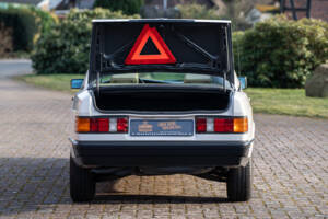 Imagen 18/42 de Mercedes-Benz 190 E (1984)