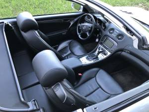 Bild 10/18 von Mercedes-Benz SL 350 (2008)