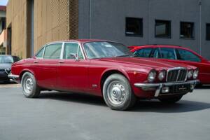 Bild 2/37 von Jaguar XJ 6 3.4 (1976)