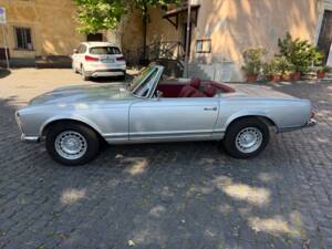 Bild 24/97 von Mercedes-Benz 280 SL (1969)