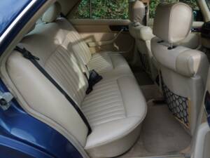 Afbeelding 15/20 van Mercedes-Benz 500 SE (1988)