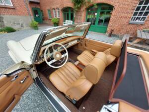 Image 10/15 de Mercedes-Benz 230 SL (1965)